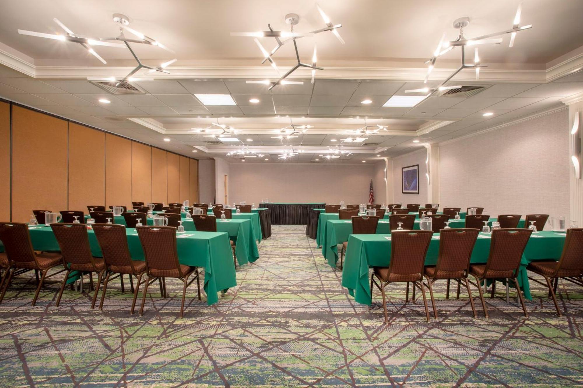 Holiday Inn & Suites Parsippany Fairfield By Ihg Exterior foto